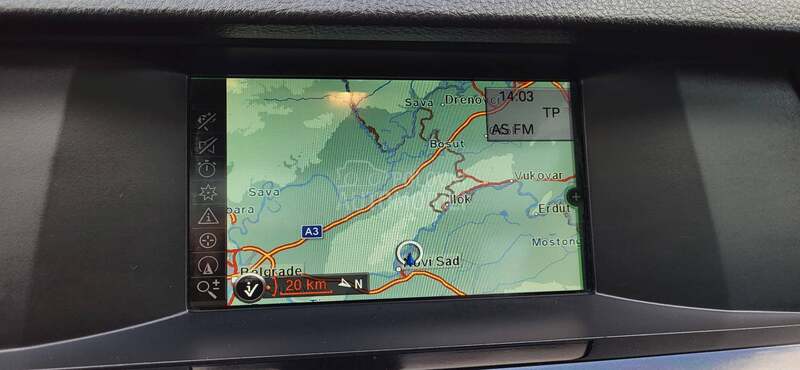 BMW 520 M-pak/HUD/SOFT-CLOS