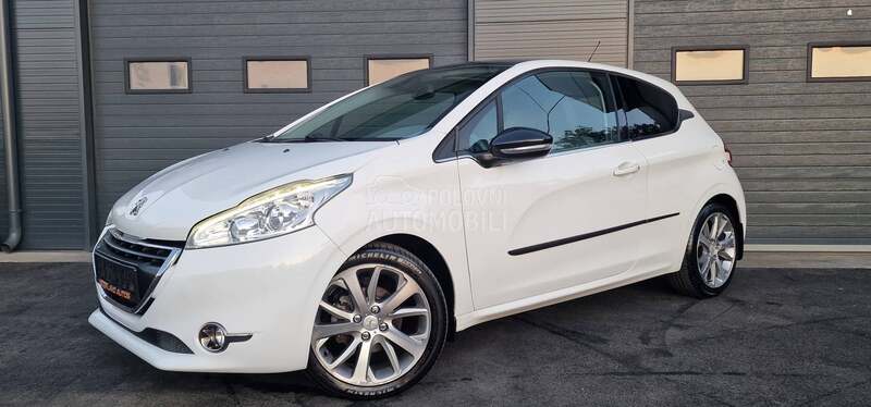 Peugeot 208 1.6 eHdi Feline/F.ul
