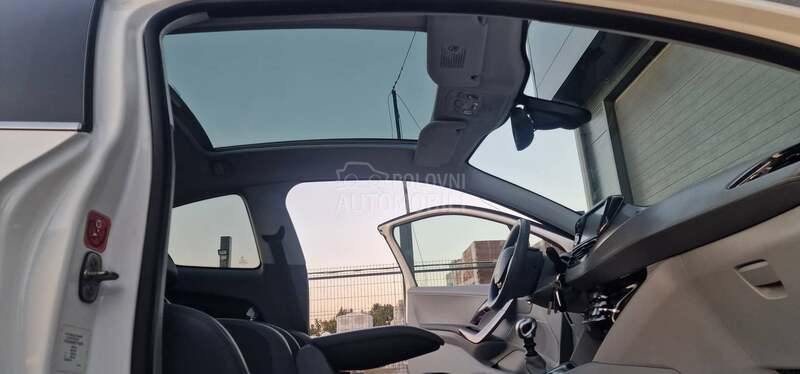 Peugeot 208 1.6 eHdi Feline/F.ul
