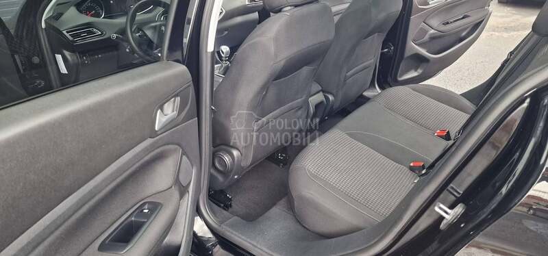 Peugeot 308 1.5 BluHdi Allure