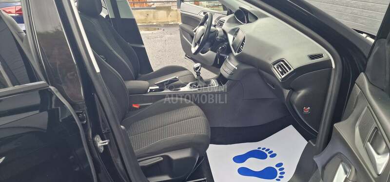 Peugeot 308 1.5 BluHdi Allure