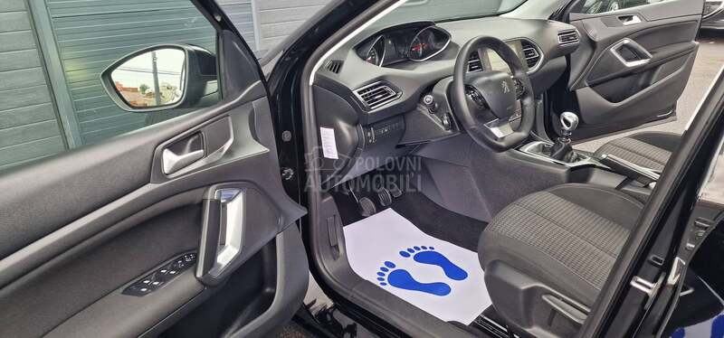 Peugeot 308 1.5 BluHdi Allure