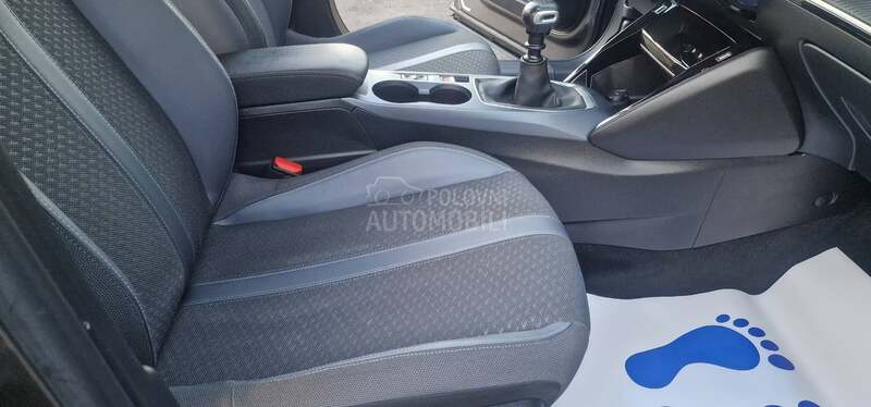 Peugeot 2008 1.5 hdi Allure