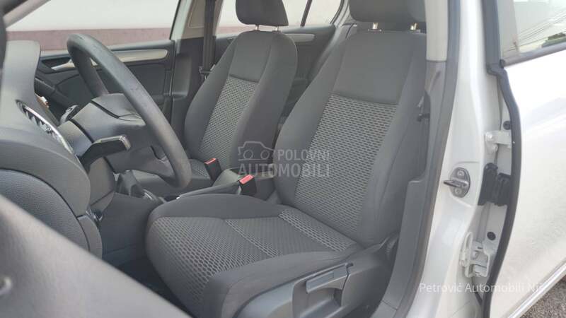 Volkswagen Golf 6 1.6 TDi /BLUEMOTION/