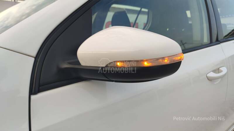 Volkswagen Golf 6 1.6 TDi /BLUEMOTION/
