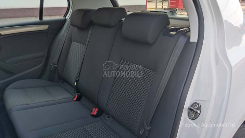 Volkswagen Golf 6 1.6 TDi /BLUEMOTION/