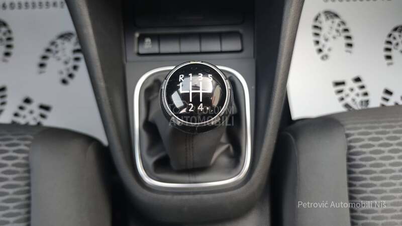Volkswagen Golf 6 1.6 TDi /BLUEMOTION/