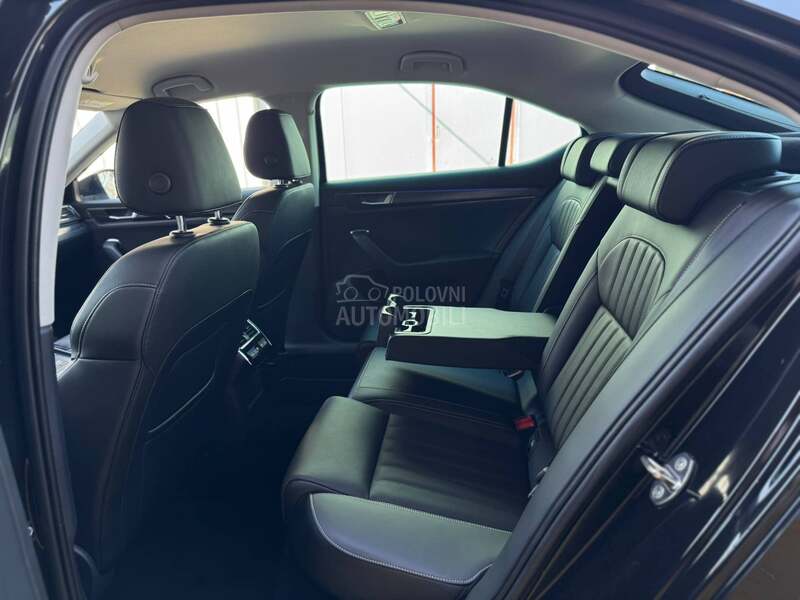 Škoda Superb 2.0D/PREMIUM/KRISTAL