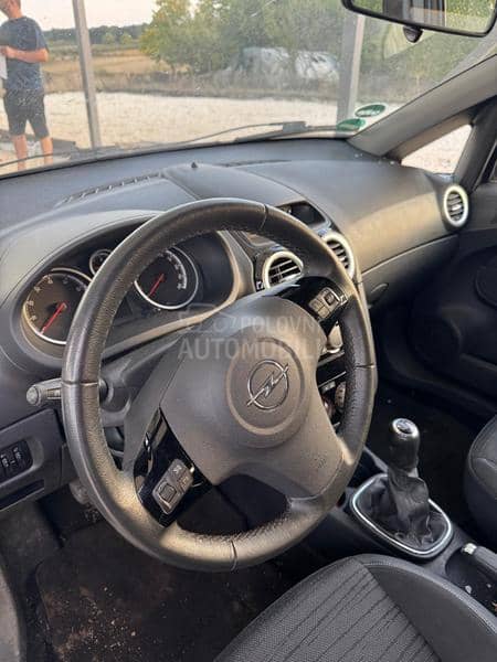 Opel Corsa D 