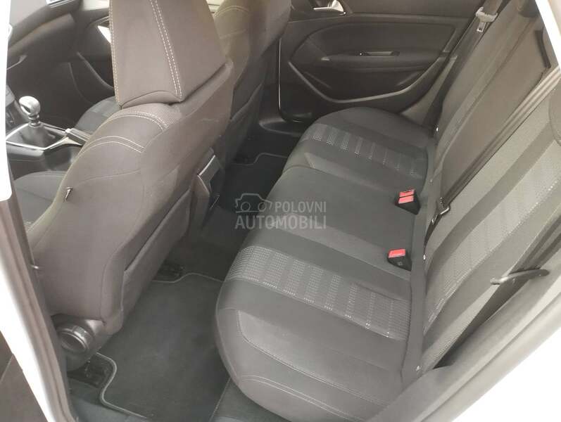 Peugeot 308 1.6 BlueHdi