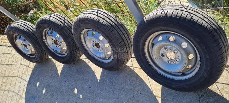 Nexen 215/70 R15 Letnja