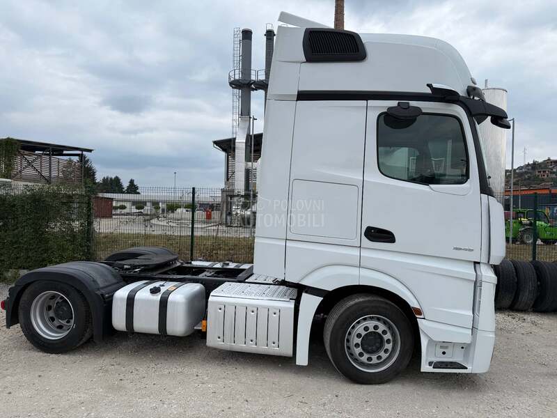 Mercedes Benz Actros