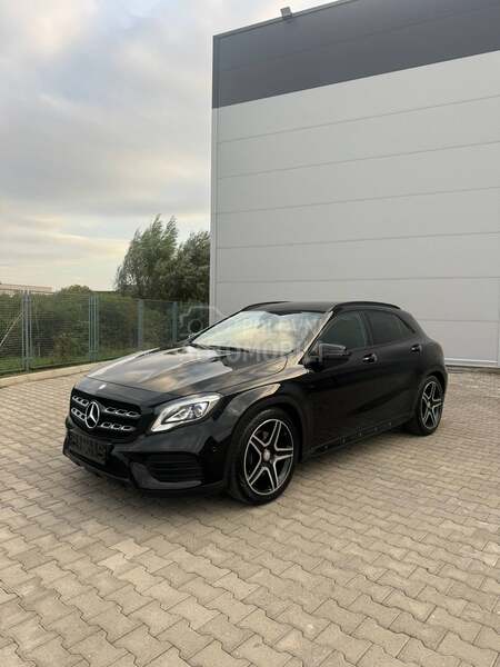 Mercedes Benz GLA 220 AMG 4MATIC