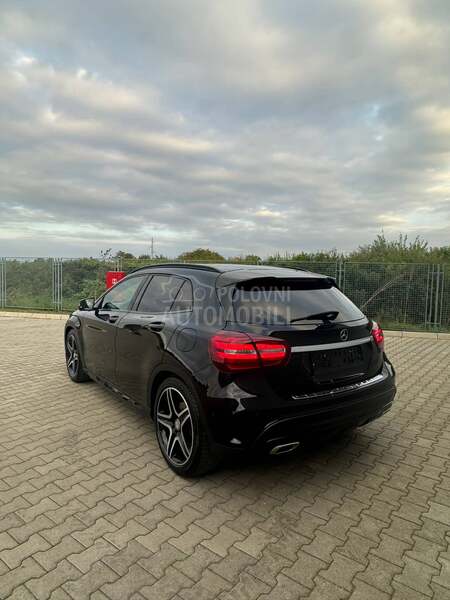 Mercedes Benz GLA 220 AMG 4MATIC