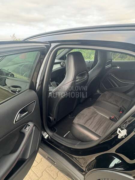 Mercedes Benz GLA 220 AMG 4MATIC