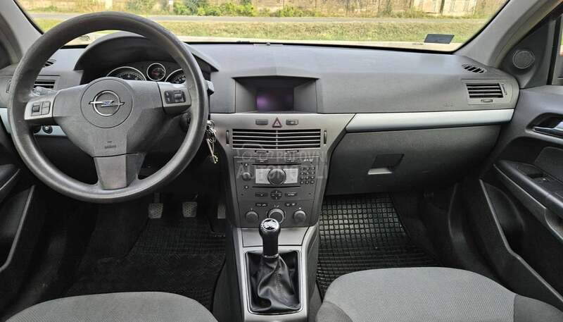 Opel Astra H 