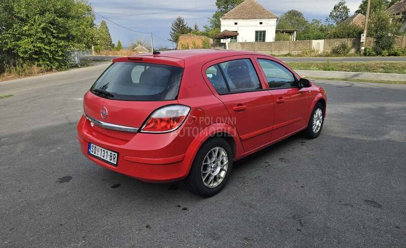 Opel Astra H 