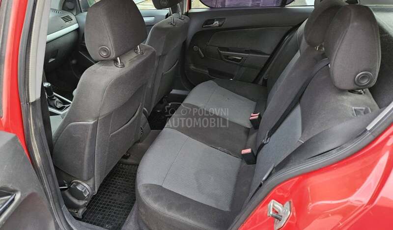 Opel Astra H 
