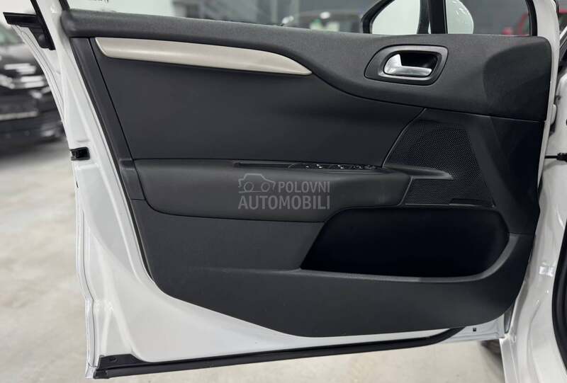 Citroen C4 1.2T NAV CH