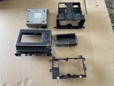 Multimedija navi za Renault Captur