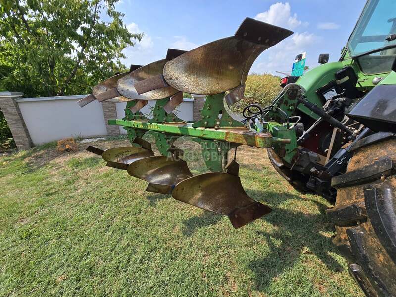 John Deere 4200