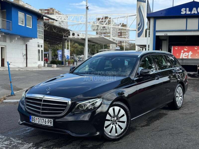 Mercedes Benz E 200 