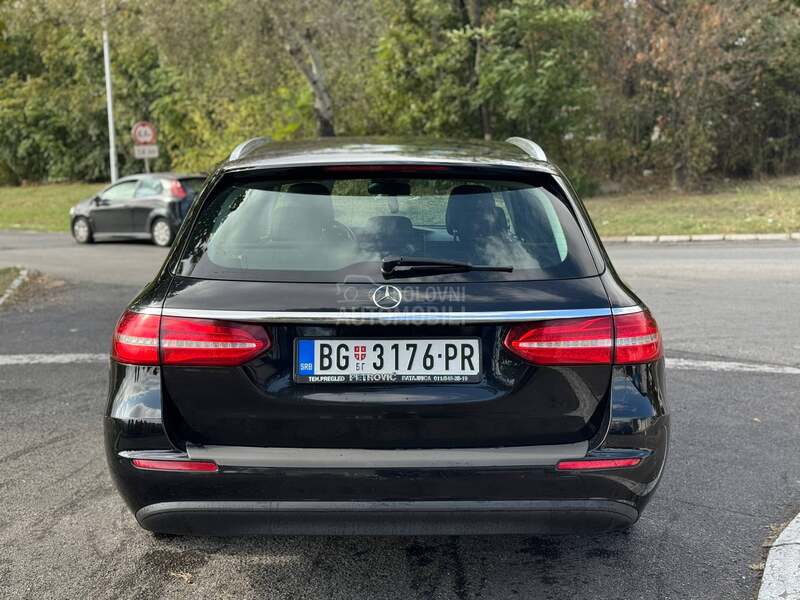 Mercedes Benz E 200 