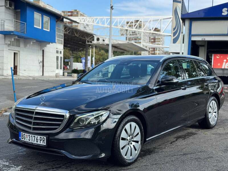 Mercedes Benz E 200 