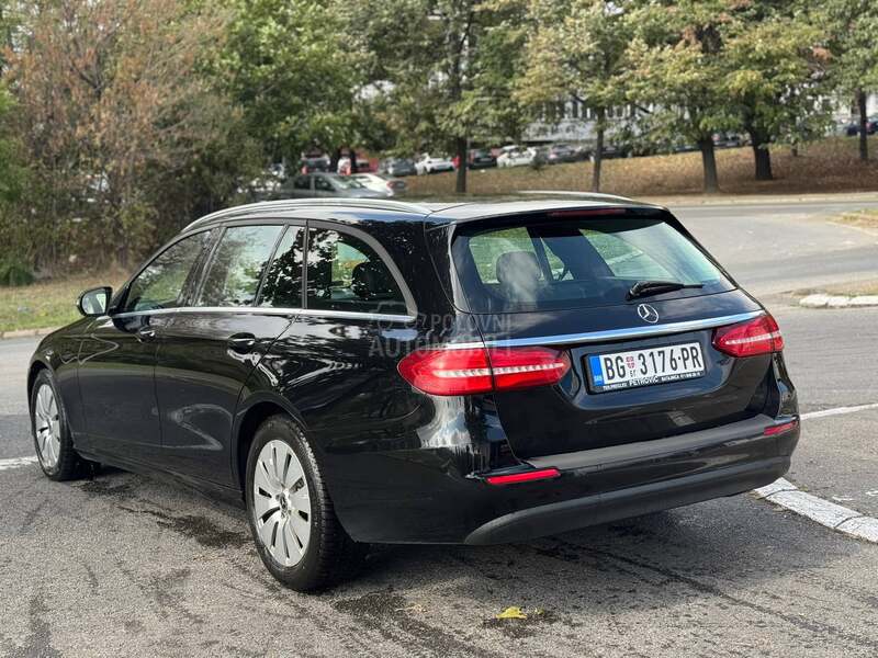 Mercedes Benz E 200 