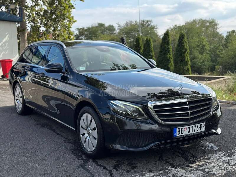 Mercedes Benz E 200 