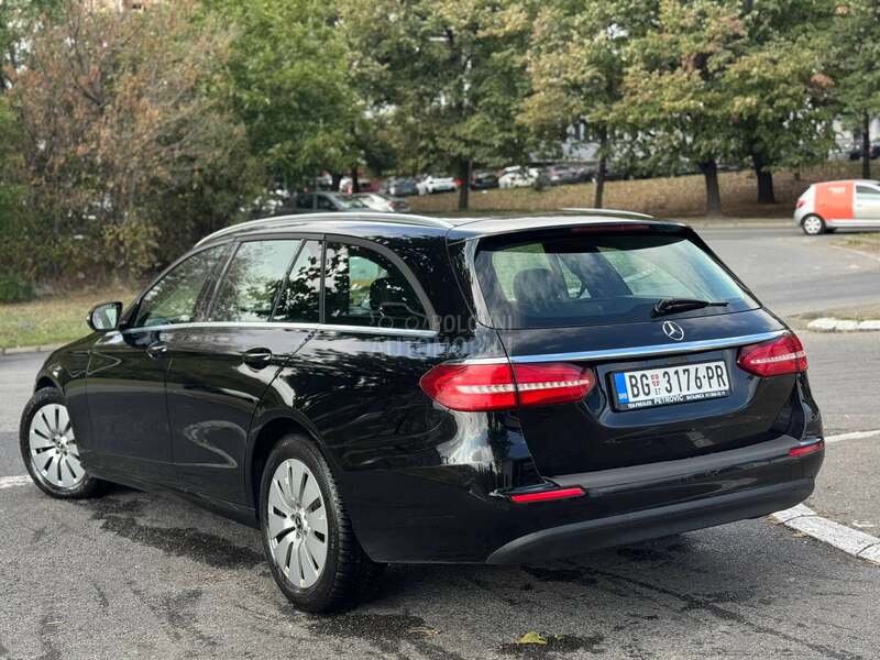 Mercedes Benz E 200 