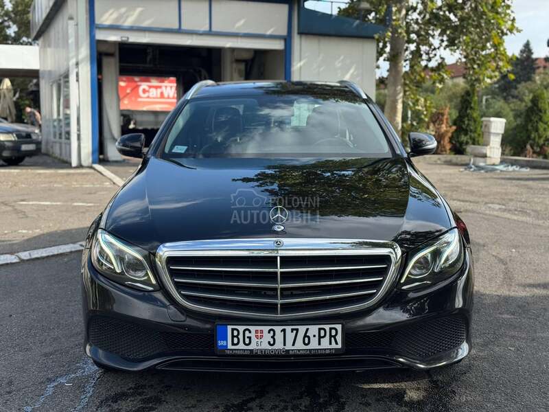 Mercedes Benz E 200 