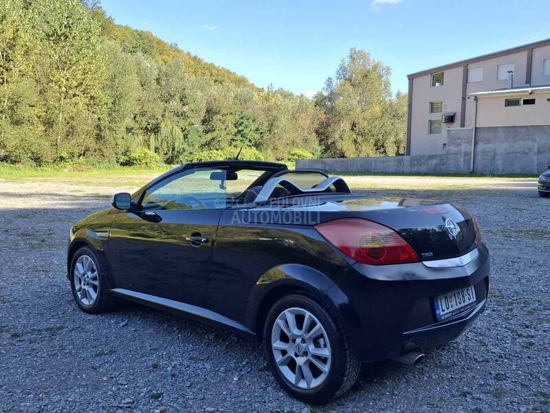 Opel Tigra 1.8//kAbRiO