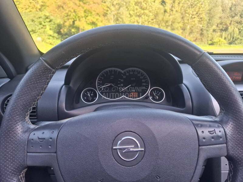 Opel Tigra 1.8//kAbRiO