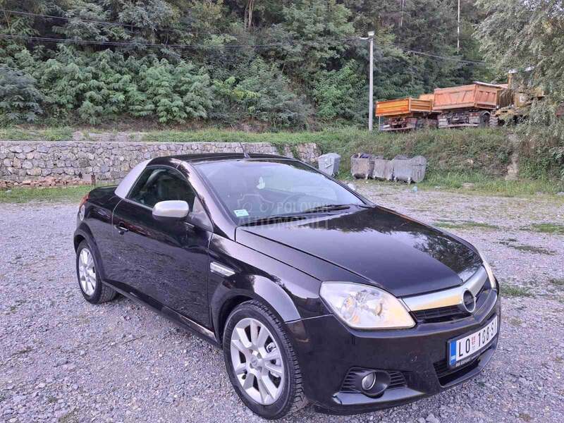 Opel Tigra 1.8//kAbRiO