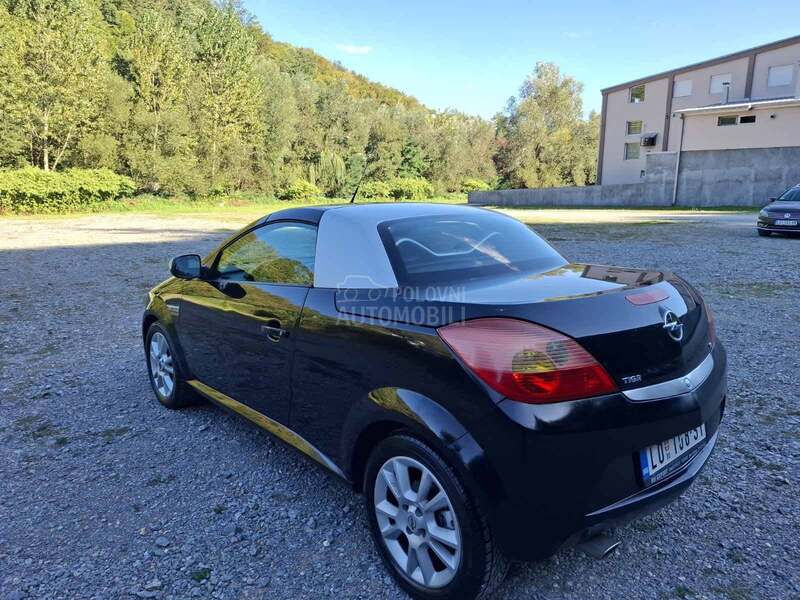 Opel Tigra 1.8//kAbRiO