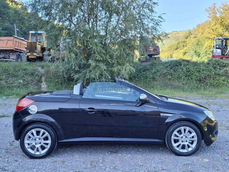 Opel Tigra 1.8//kAbRiO