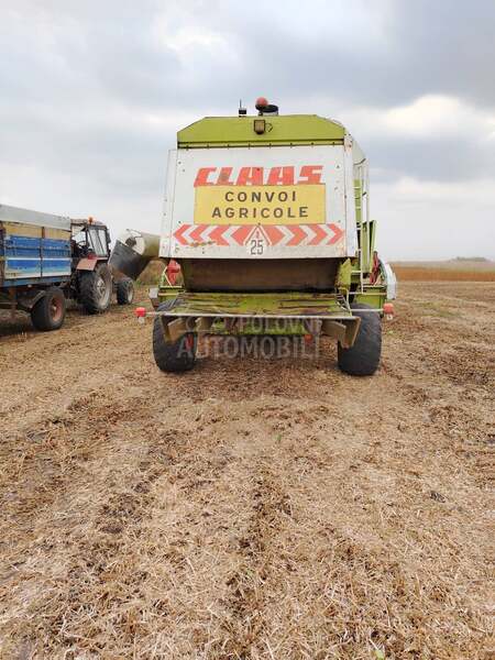 Claas mega 218