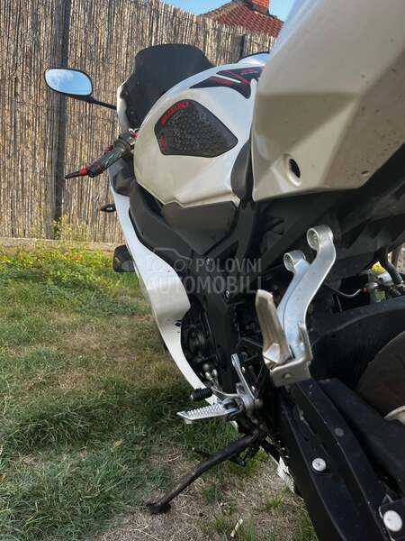 Suzuki Gsx