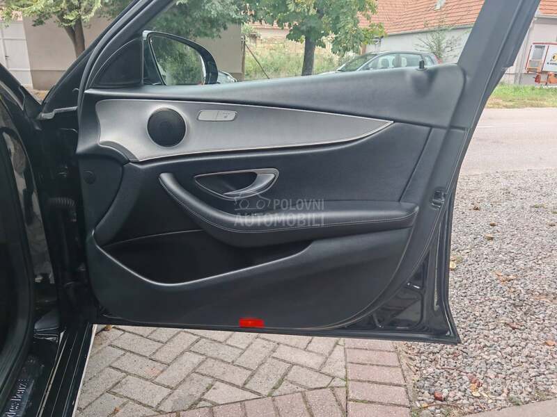 Mercedes Benz E 220 