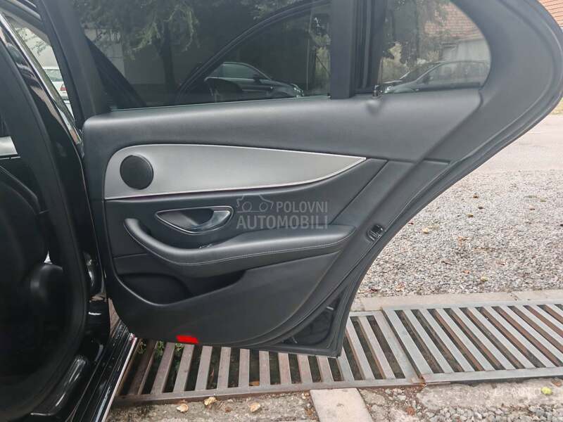 Mercedes Benz E 220 