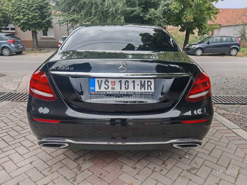 Mercedes Benz E 220 