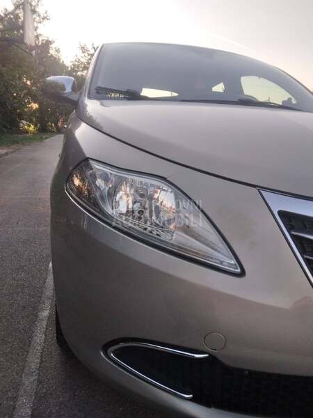 Lancia Ypsilon 1.3