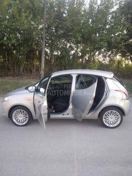 Lancia Ypsilon 1.3