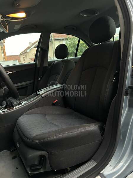 Mercedes Benz E 220 