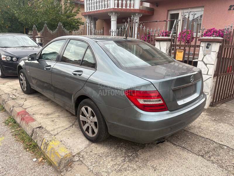 Mercedes Benz C 220 220cdi 2013. god. -  kompletan auto u delovima