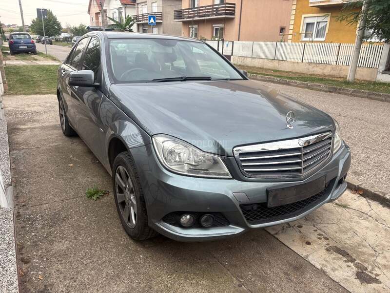 Mercedes Benz C 220 220cdi 2013. god. -  kompletan auto u delovima