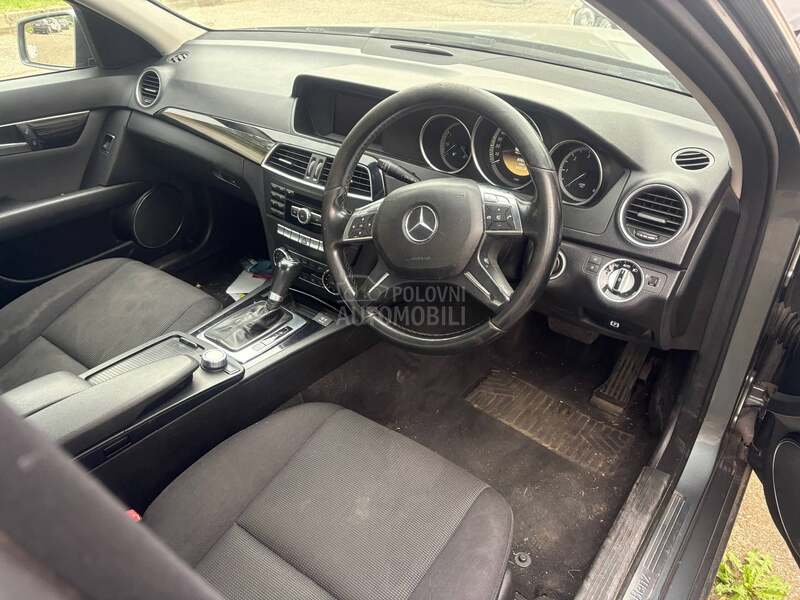 Mercedes Benz C 220 220cdi 2013. god. -  kompletan auto u delovima