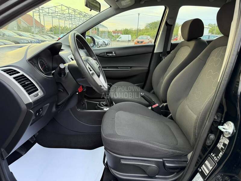 Hyundai i20 1.2 NAVl SWlSS