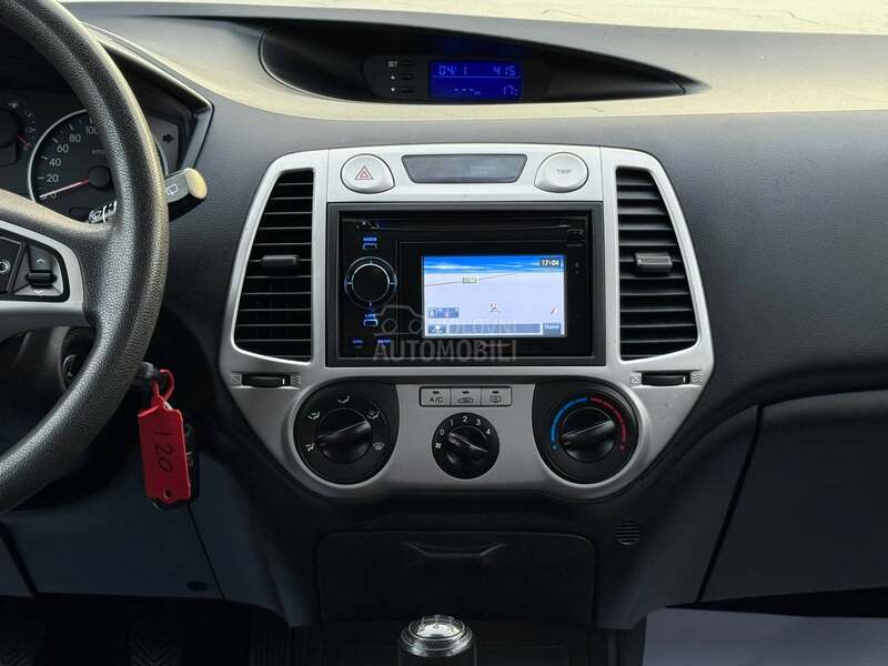 Hyundai i20 1.2 NAVl SWlSS